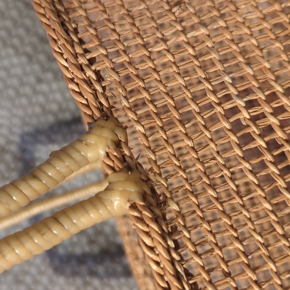 Vintage woven straw bag (please read description) - Picture 4 of 10